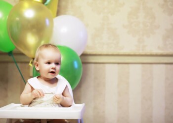 Jaki prezent wybrać na roczek dziecka?