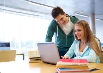 Jaki internet jest najlepszy do nauki? O czym pamiętać, wybierając ofertę?